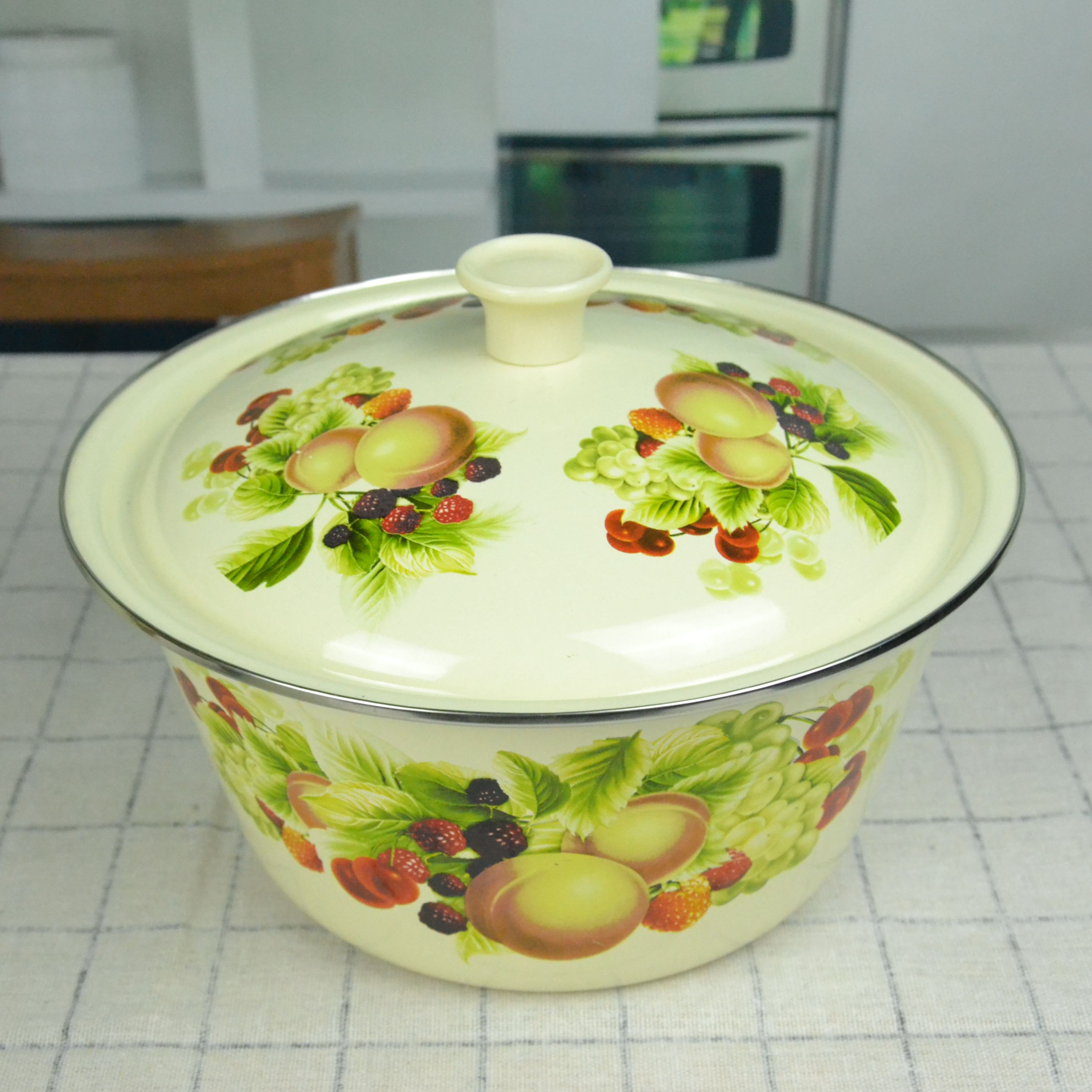 Enamel POTS with cover the old fat bowl thicken Enamel bowls of Enamel soup pot induction cooker flame general boil Chinese medicine//