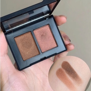 【1件85折】NARS限定双色眼影盘