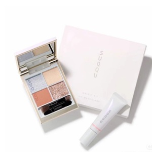 suqqu圣诞限定套装眼影+腮红+唇膏