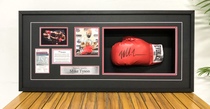 Tyson signed boxing gloves Mike Tyson signed boxing gloves Tyson autographed photo peripheral FA official