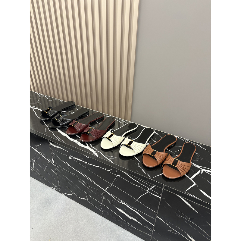 Xiaopi Imported High-End Sheepskin Metal Buckle Flat Sandals for Women, Summer Outdoor Wear Genuine Leather Slippers