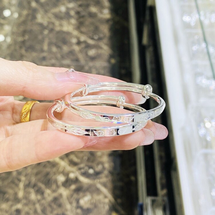 Hong Kong is giving birth to the silver s999 new pure silver baby raw Xiao Fu Phantom Bracelets Birthday full moon Birthday Gift