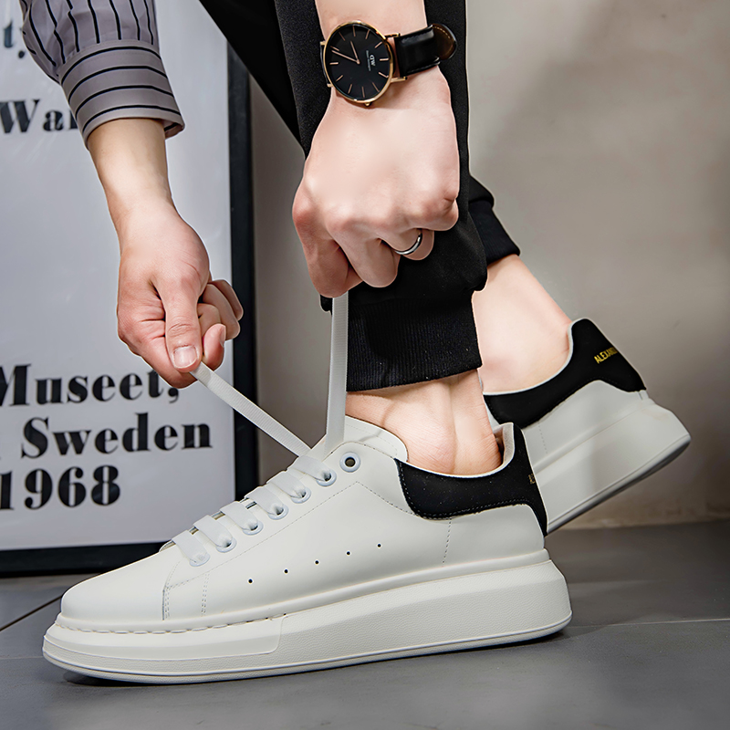Solid color white shoes men's 2021 spring new all-match thick bottom Korean version trend couple leather heightening sports shoes