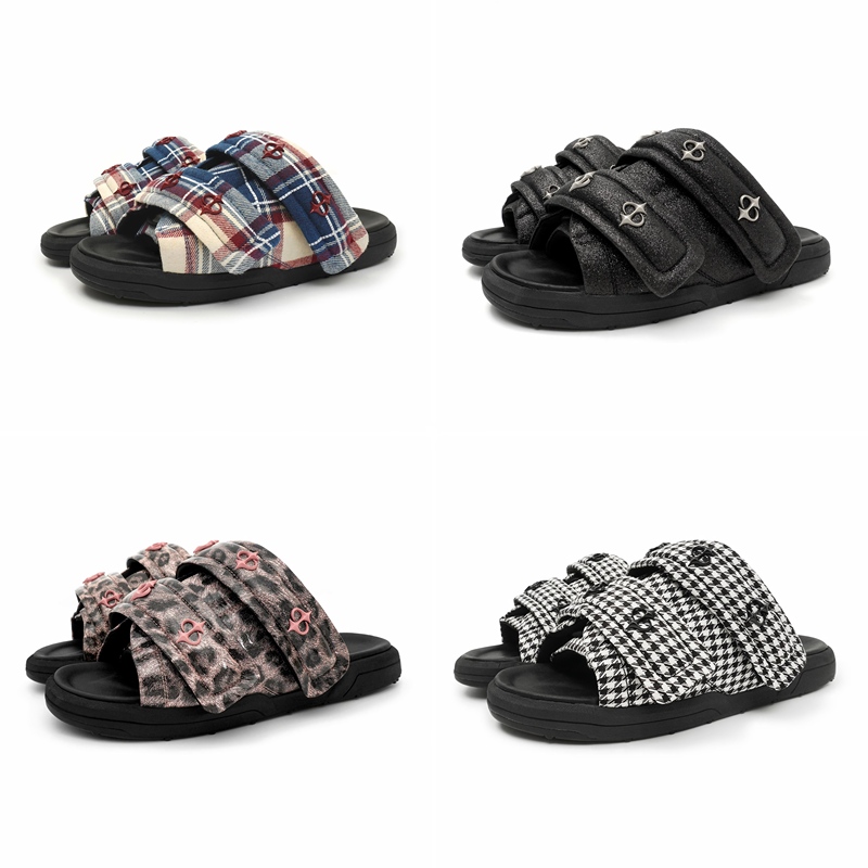 Le Losange Vuture Strappy Sandals Outdoor Slippers Glitter Plaid Pattern Le Losange Vuture Strappy Sandals Outdoor Slippers Glitter Plaid Pattern
