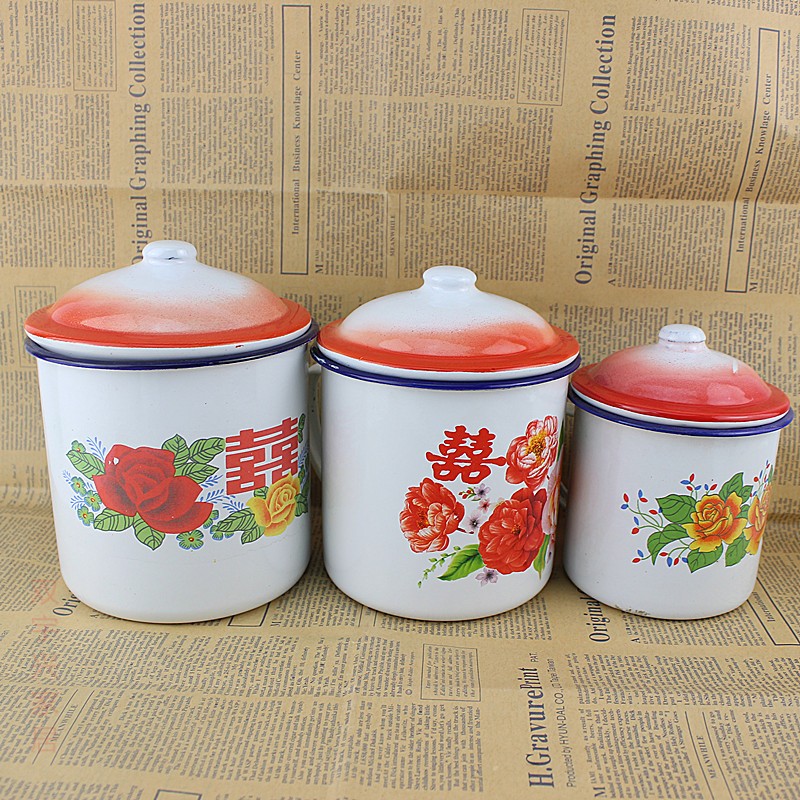 Old enamel cup tea urn iron into the large cylinder tanks enamel glass double happiness nostalgic cup cup