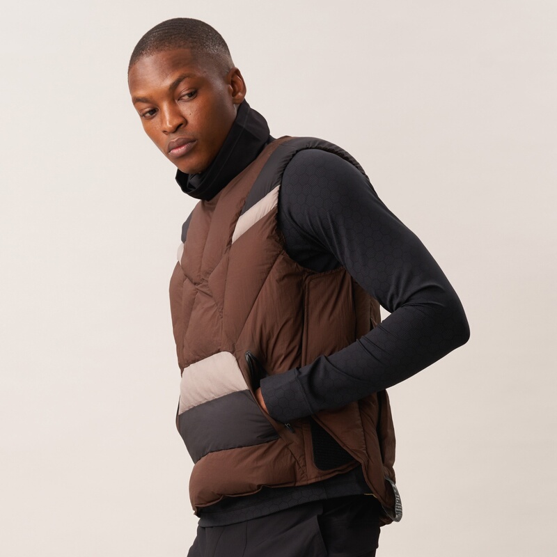 Uppervoid Latitude Coordinates | Squamish+Vest | Round Neck Outdoor Warm and Lightweight Clothing for Men and Women.