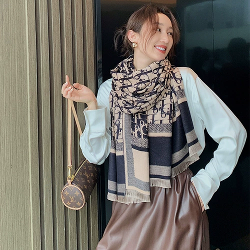 Демисезонный двусторонний зимний универсальный шарф с буквами из искусственного меха, удерживающая тепло накидка, европейский стиль, буква D, увеличенная толщина