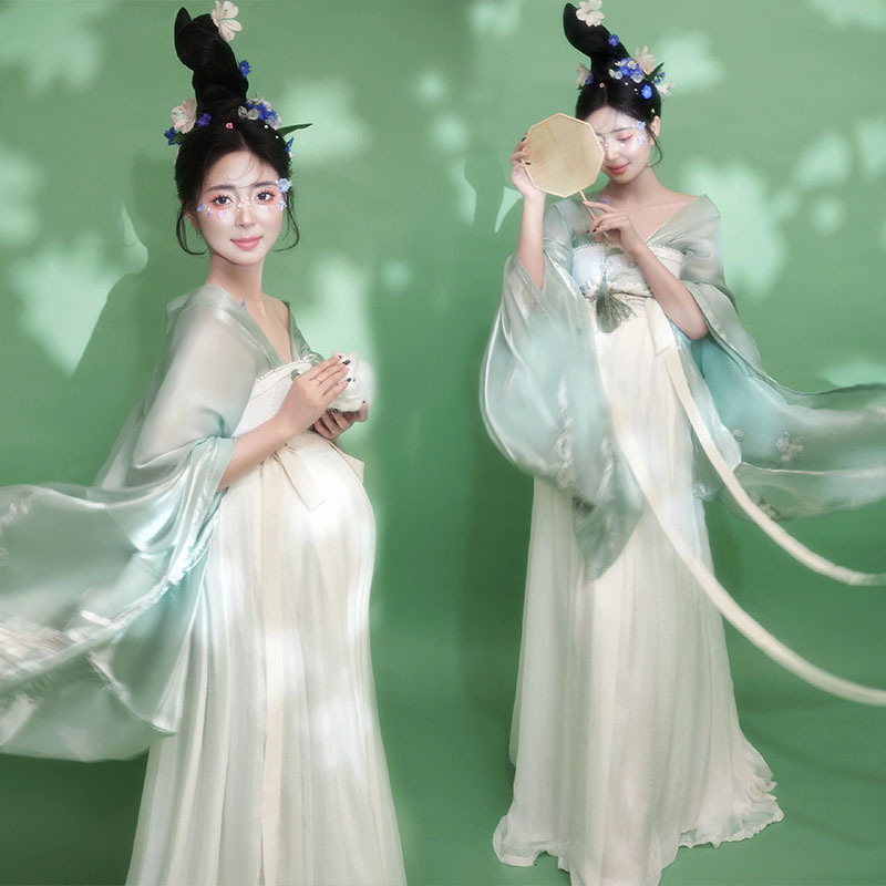 Maternity Photography Clothing, New Vintage-Style Ethereal Pearl Hanfu for Photo Studios, Trendy Maternity Photoshoot Modified Hanfu