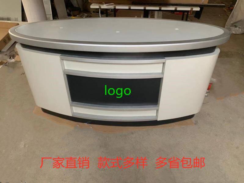 Alien-shaped radio station triangle workshop broadcaster radio station toddler radio station arc TV media