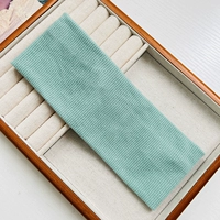 Мятно-зеленый