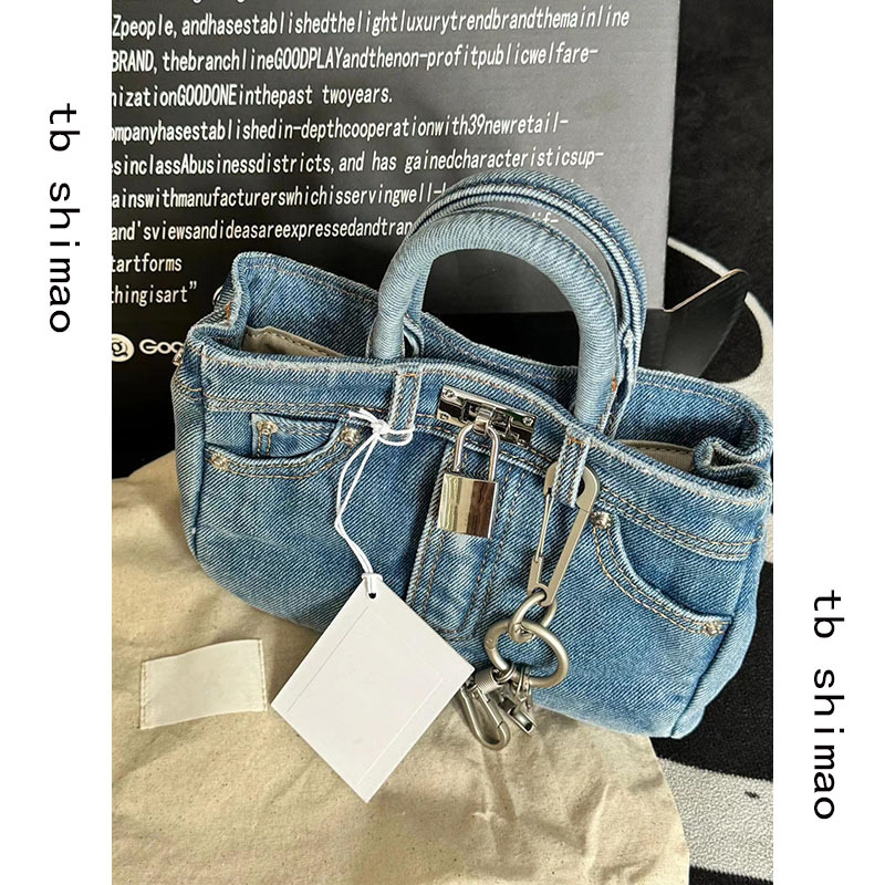 Niche Designer 2026 New Design Canvas Denim Bag Key Pouch Crossbody Bag Retro Handbag for Women