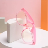 Детские очки, детский ноутбук, мобильный телефон