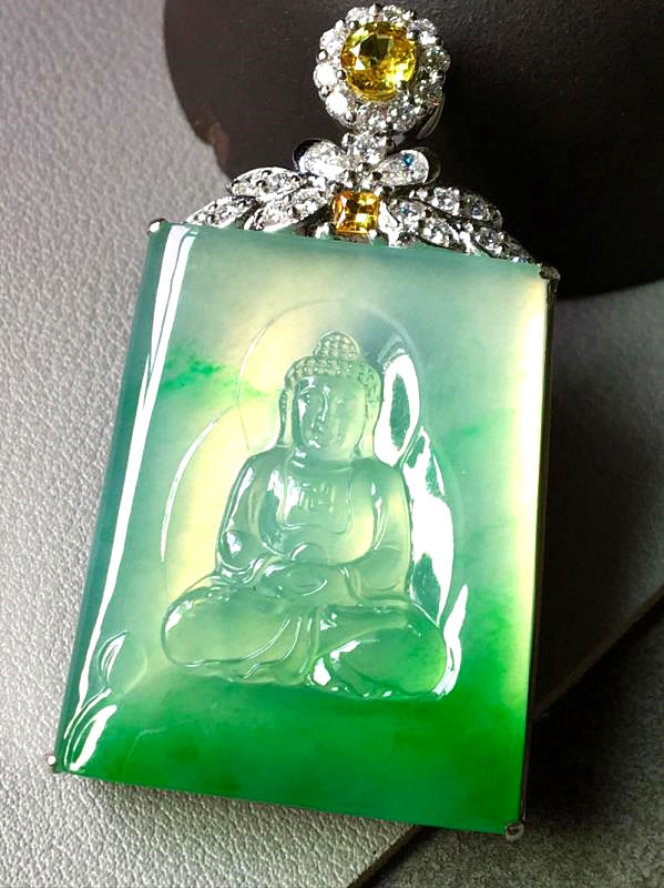 Natural ice watch jade pendant old pit Myanmar green flower without card jade pendant 18k mosaic of men and women