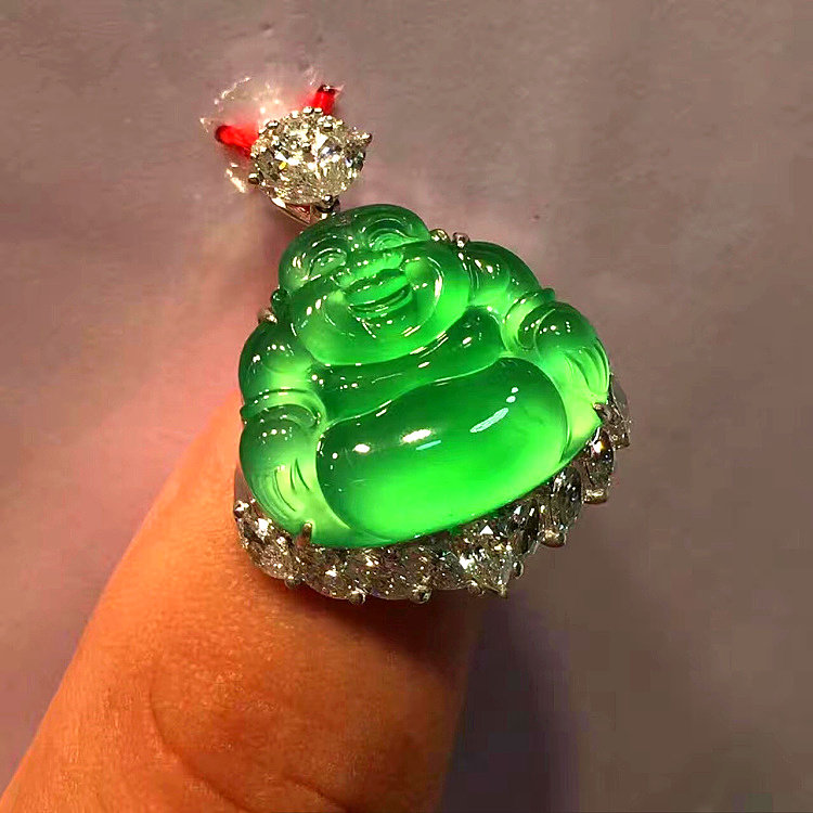 Natural Burmese high-end emerald ice species jade hoist necklace full of green jade pendant men and women with certificate