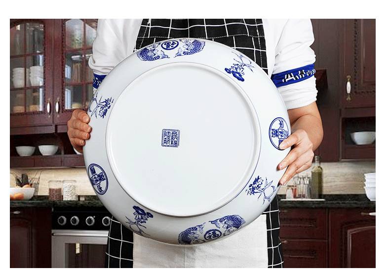 Large bowl of very Large heavy household ceramic bowl of blue and white fish soup bowl bowl of soup basin bowl ltd. big never seafood dishes