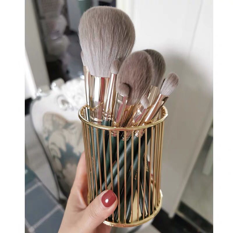 Makeup brush storage dust-proof box barrel desktop portable pearl eyebrow pencil holder ins wind rack put comb tube