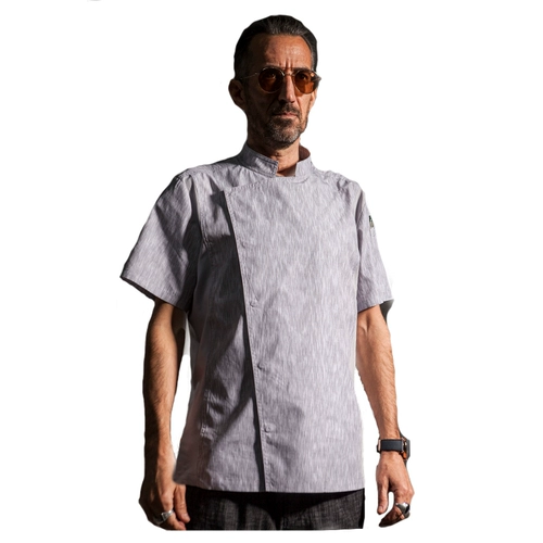 Doom, чтобы взять повара с коротким -легким и воздушным отелем отель Catering после того, как шеф -повар работал мужской заказ логотип