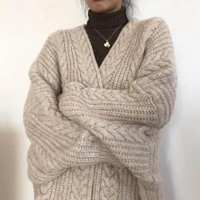 Apricot SRetro Lazy wind thickening easy Medium and long term Over the knee sweater loose coat female Autumn and winter new pattern Wear out knitting Cardigan