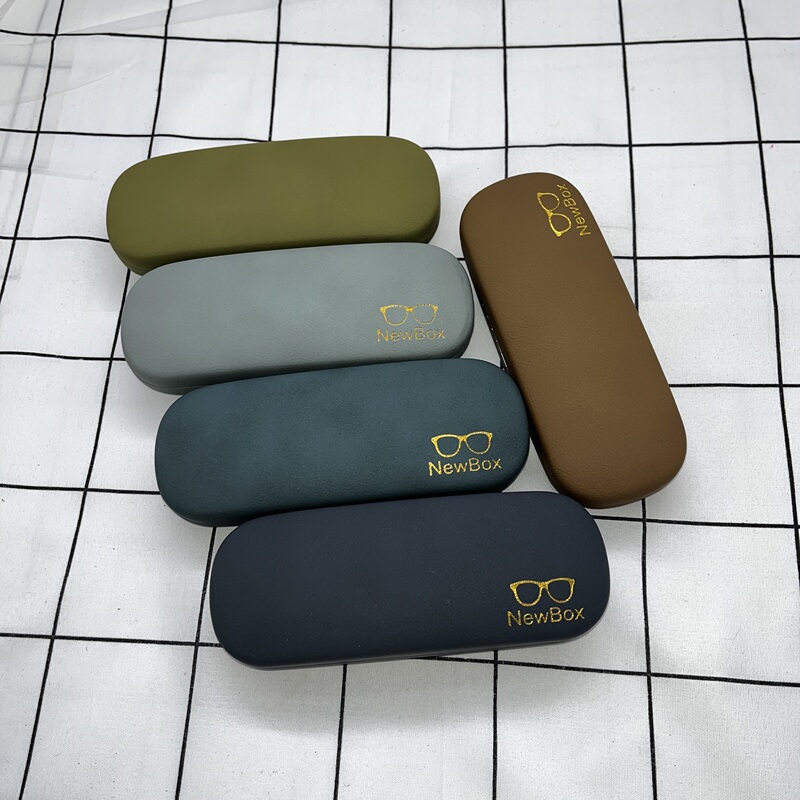 New Style Glasses Case with Gold Stamping Pattern, Fashionable and Portable, Creative and Pressure-Resistant, Durable for Students, Wholesale New Style Glasses Case with Gold Stamping Pattern, Fashionable and Portable, Creative and Pressure-Resistant, Durable for Students, Wholesale