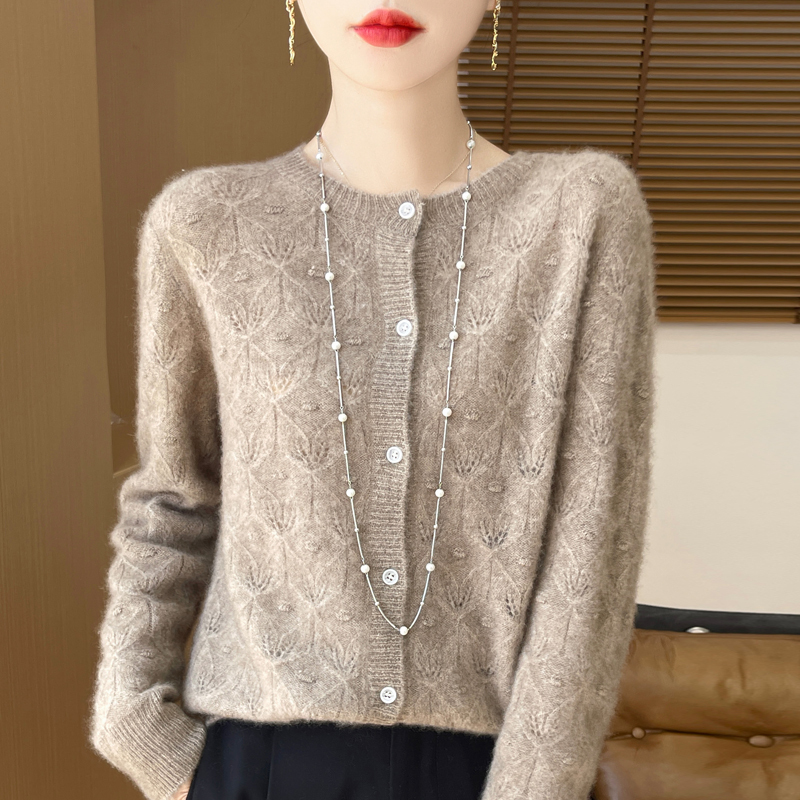 Wool Cardigan for Women, Round Neck, Hollow-Out Jacket, Autumn and Winter Cashmere Knitwear, Loose and Stylish Base Layer, Thin Sweater Wool Cardigan for Women, Round Neck, Hollow-Out Jacket, Autumn and Winter Cashmere Knitwear, Loose and Stylish Base Layer, Thin Sweater