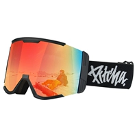 Черная рама красная пленка