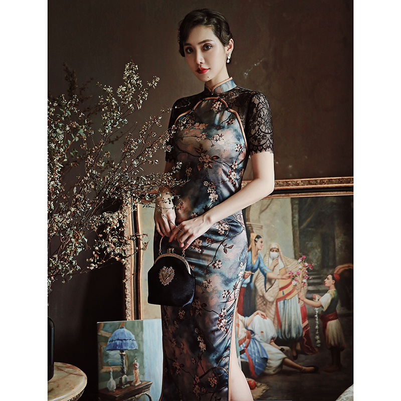 Long lace advanced lightweight elite retro sexy cheongsam, 2022 collection Long lace advanced lightweight elite retro sexy cheongsam, 2022 collection