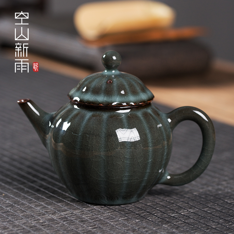 Kongshan Xinyu teapot tea pot handmade ceramic household Longquan celadon iron tire Chinese retro ice cracked kung fu teapot