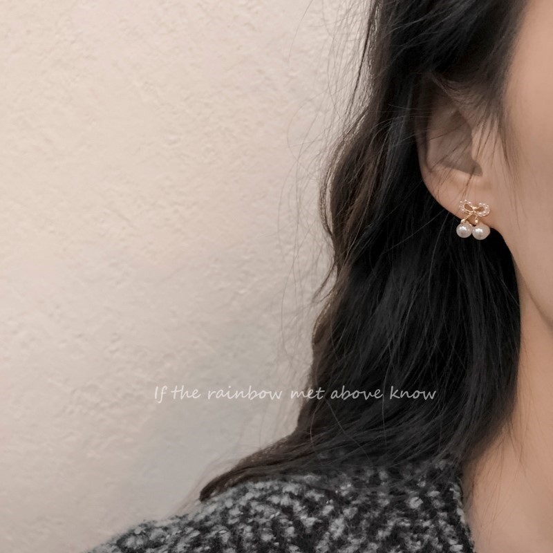 Sensation Butterfly Knot Pearl Earrings Earrings Woman Autumn Winter 2021 New Wave Temperament Small CrowdDesign Ear Needle Ear Ornaments