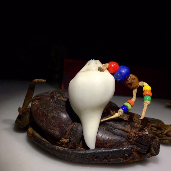 Gongguo Temple for Carry-on Tantric Dharma Ware Old Snails Rare Small-sized Buddhist offerings Eight Auspicious