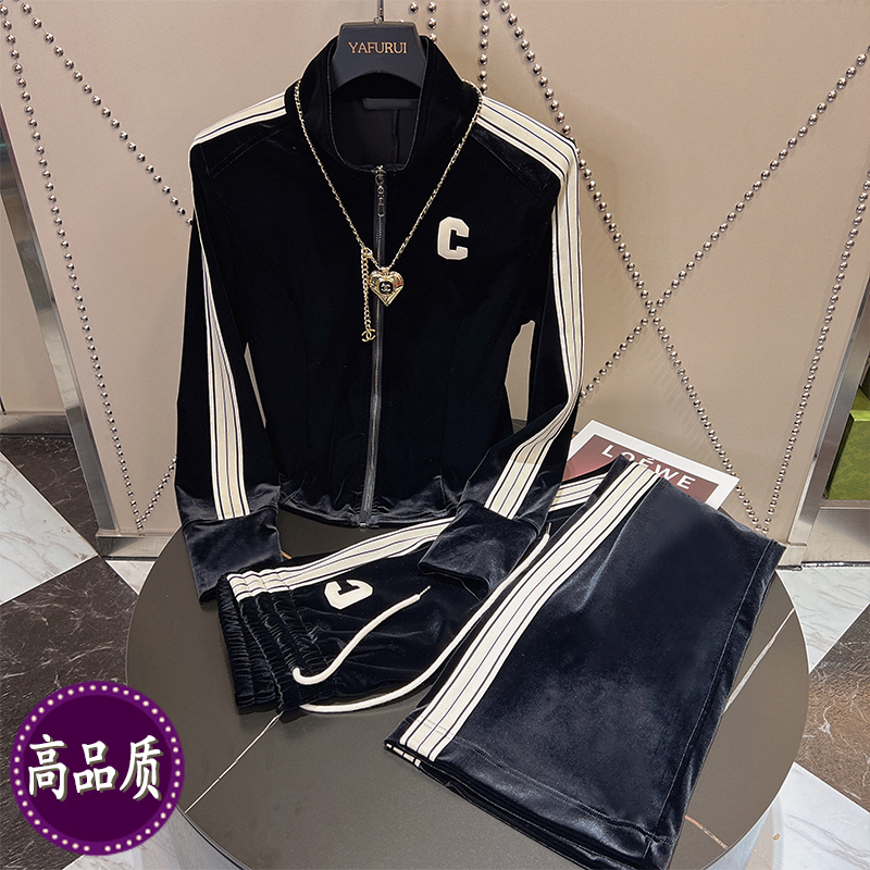 Black Stylish Casual Sports Velvet Suit for Women 2026 Spring and Autumn New Fashion High-End Internet Celebrity Two-Piece Set Black Stylish Casual Sports Velvet Suit for Women 2026 Spring and Autumn New Fashion High-End Internet Celebrity Two-Piece Set