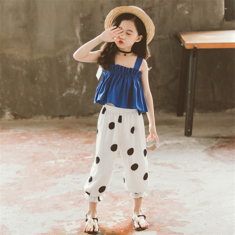 Children's fashion summer clothes 2022 new super-ocean style Korean version fashionable suspenders polka-dot pants suit girls two-piece tide