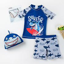  2021 new Korean childrens swimsuit boys shark split sunscreen quick-drying boys cute swimming trunks swimming suit