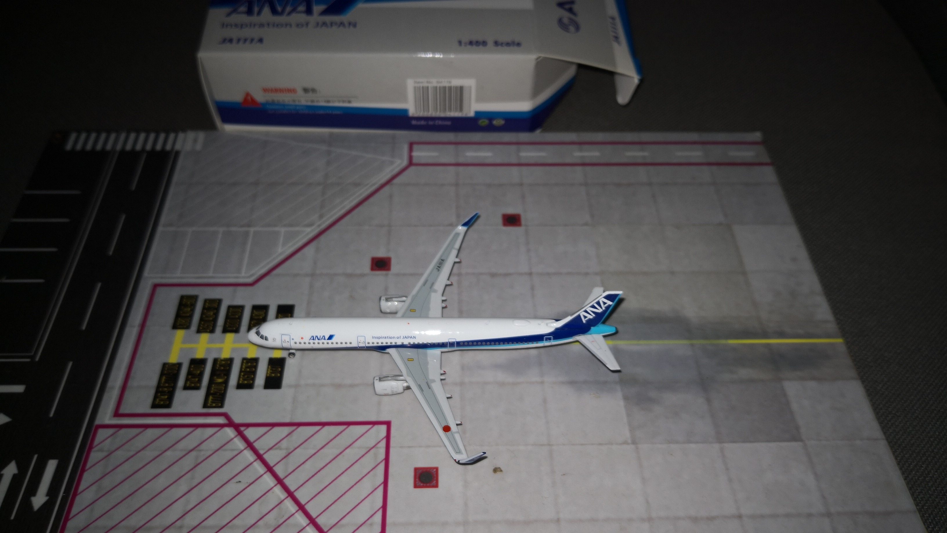 The Jedi Phoenix Full Day Space A321 w JA111A 1:400