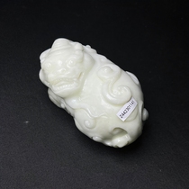 Xian specialty Lantian jade natural living jade large Pixiu ornaments handle piece white background green terracotta warriors and horses of the same style