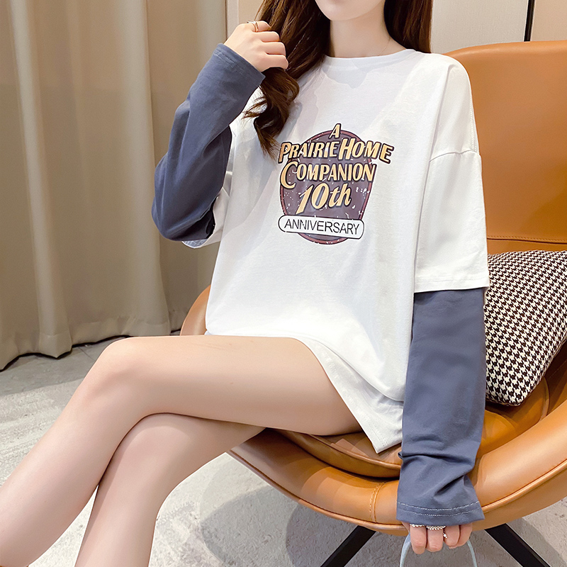 Spring and autumn T-shirt woman 2022 new Korean version loose with two splicing undershirt harbor wind in the long version of autumn and winter blouses