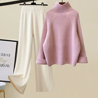 Розовый свитер, белый комплект