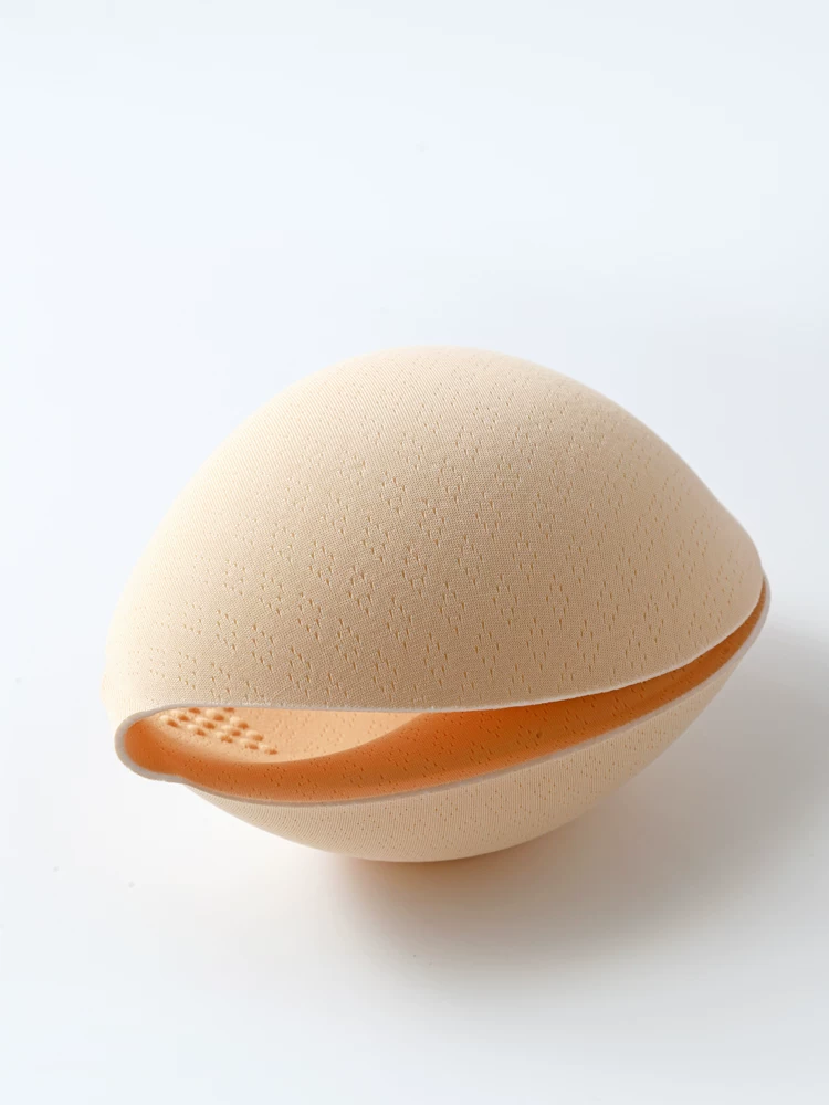 Changeable breast pads, beautiful back
