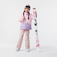 Светло-розовый