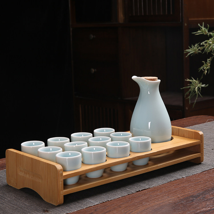 Ликер Cup 家用白酒杯套装分酒器小酒杯一口杯小号子弹杯陶瓷酒盅酒具带杯架