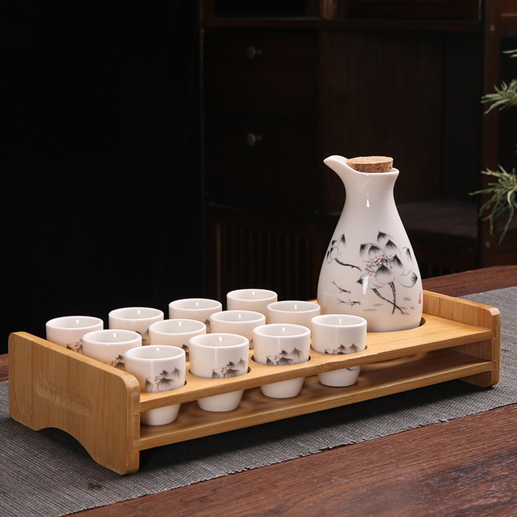 Ликер Cup 家用白酒杯套装分酒器小酒杯一口杯小号子弹杯陶瓷酒盅酒具带杯架
