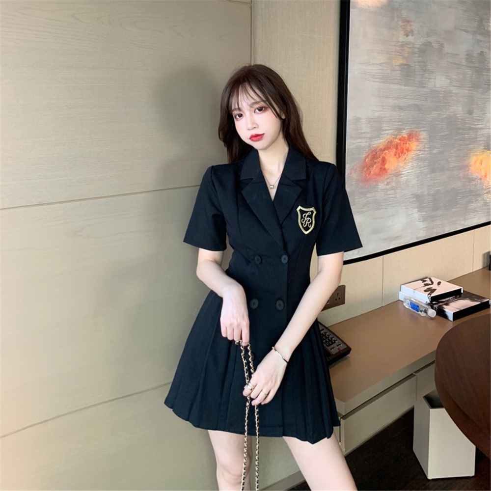 Black small sub suit 100 plexen dress in dress spring autumn 2022 new foreign palate slim temperament slim fit short dress