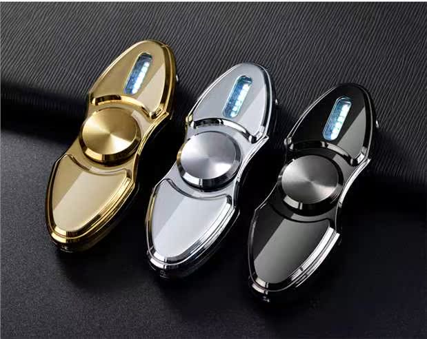 Ngón tay cái bật lửa nhẹ nhấp nháy thuốc lá nhẹ hơn USB sạc điện tử chữ trắng xoay ngón tay để gửi bạn trai bật lửa điện tử
