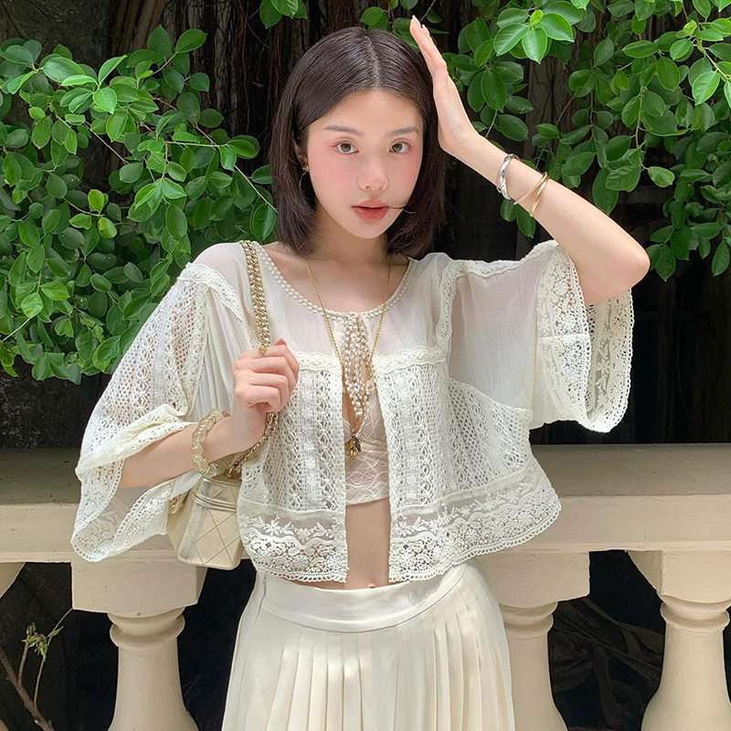 Lavelours French-Style Thin Silk Lace Cardigan with Loose and Breathable Design, Lace-Up Short-Sleeved Sun Protection Top Lavelours French-Style Thin Silk Lace Cardigan with Loose and Breathable Design, Lace-Up Short-Sleeved Sun Protection Top