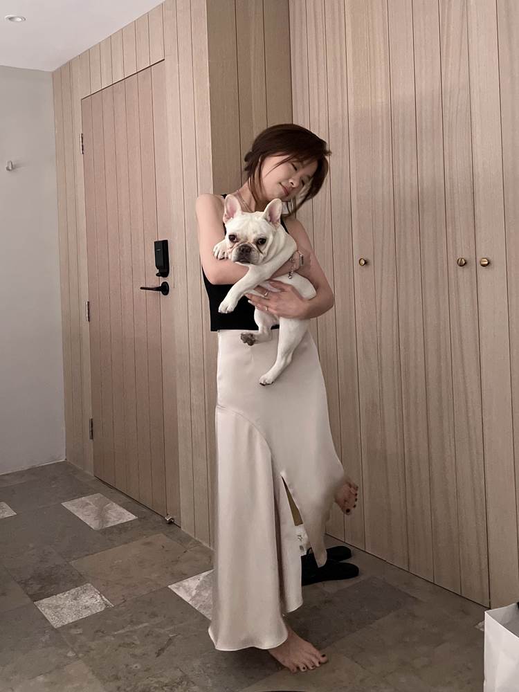 2022 Korean version of the new women's dress Jane about 100 hitch a high waist display slim one-piece open fork with a 100 plexor half-body dress