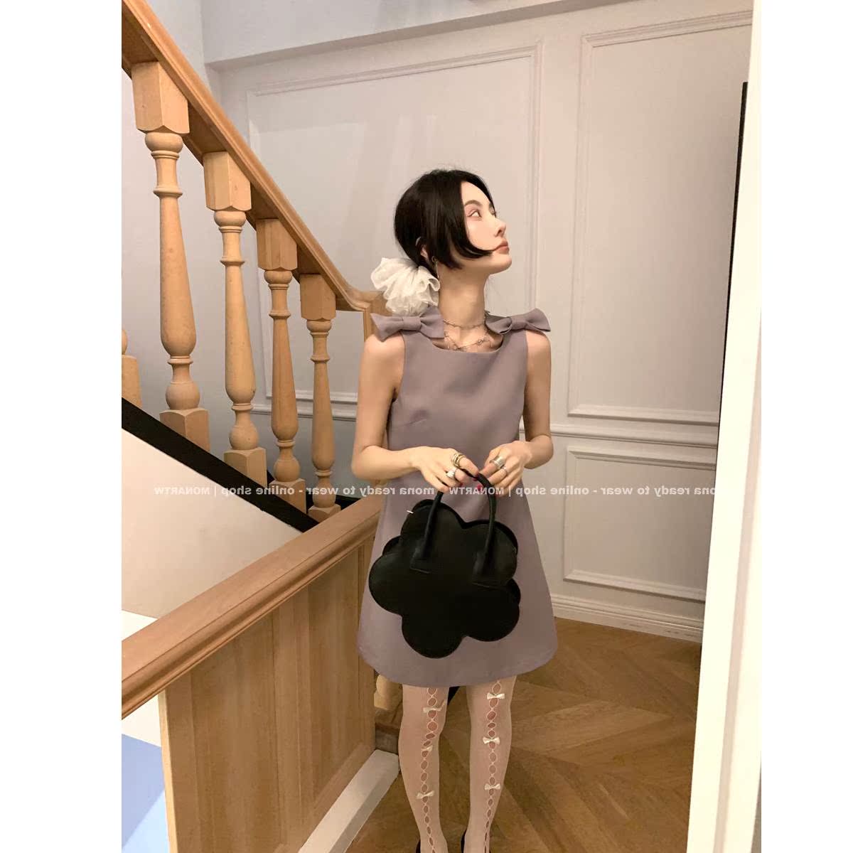 Butterfly knot pure desire to date wearing a 100 hitch slim black ocean dress small sub 2022 Summer