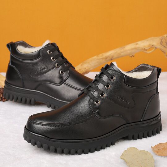 Мужские зимние хлопковые ботинки 2025 года с флисом и толстой шерстью для тепла, мужские кожаные ботинки для мужчин среднего возраста, нескользящие.