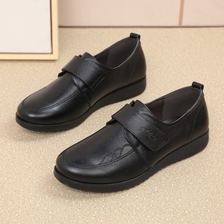 妈妈皮鞋真皮软底中老年女鞋老人鞋大码春秋款平底奶奶老年鞋子女