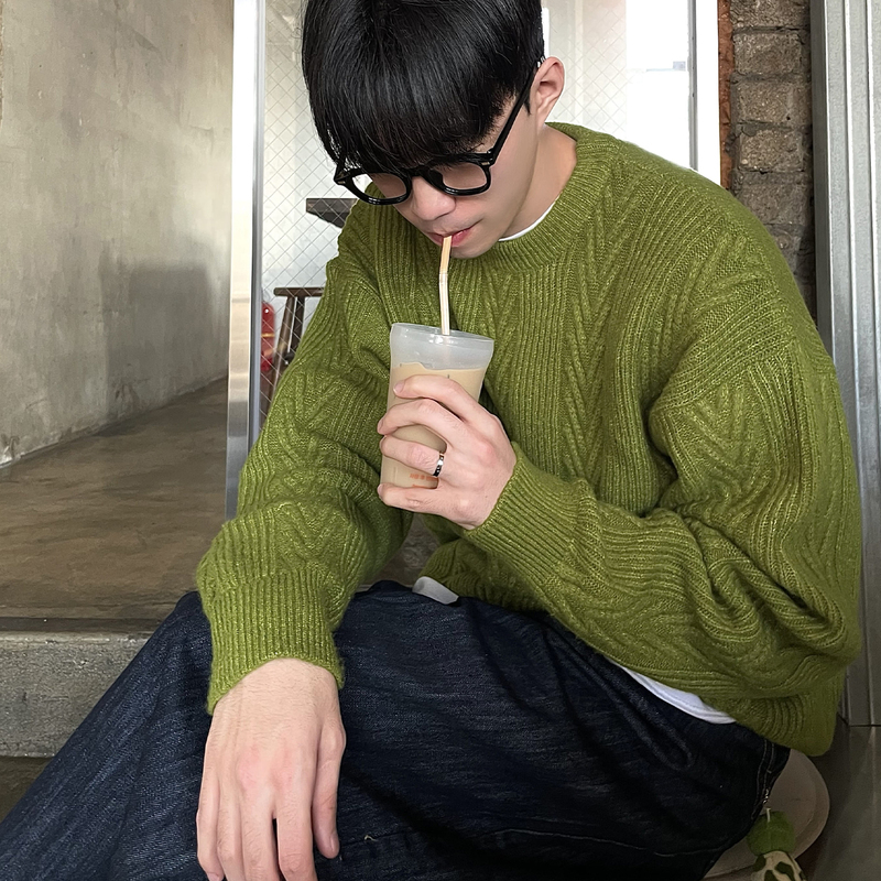Green Round-Neck Loose Knit Sweater for Men, New Autumn and Winter Korean Style, Soft and Cozy, Lazy Style, Couple's Loose Sweater