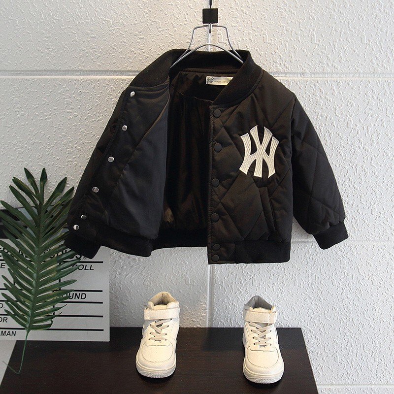 Boys' Fleece-Lined Jacket, Autumn and Winter 2023 New Stylish Winter Clothing, Thickened Top for Boys, Children's Handsome Baseball Jacket