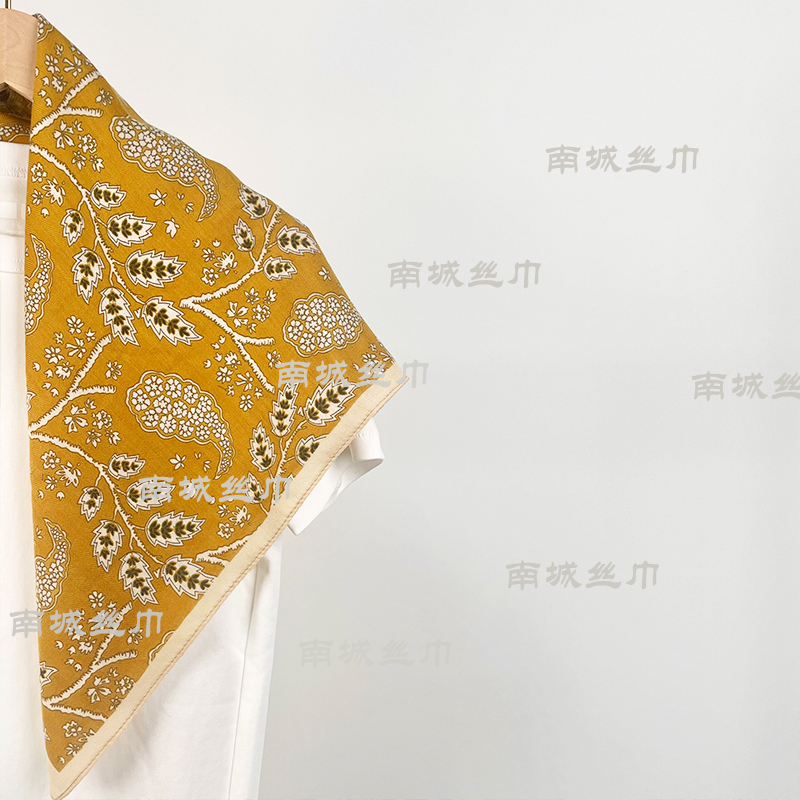 【Rice Fragrance】2026 Spring Festival New Product Brushed Cotton 65cm Square Scarf Multifunctional Scarf Yellow Retro Versatile Hot Sale